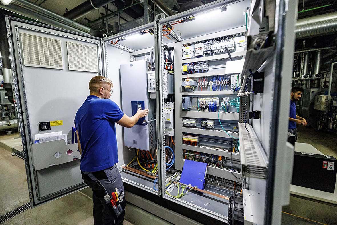 Refrigeration switch cabinet