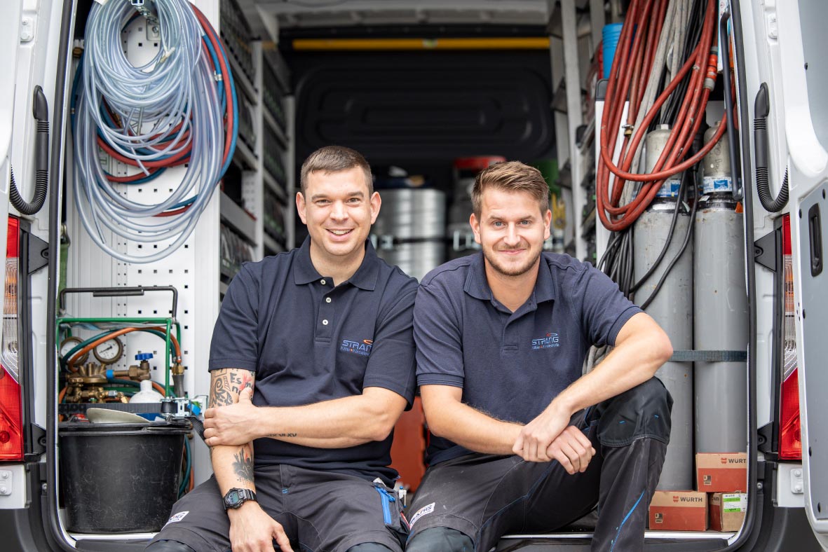 Assembly team Strang